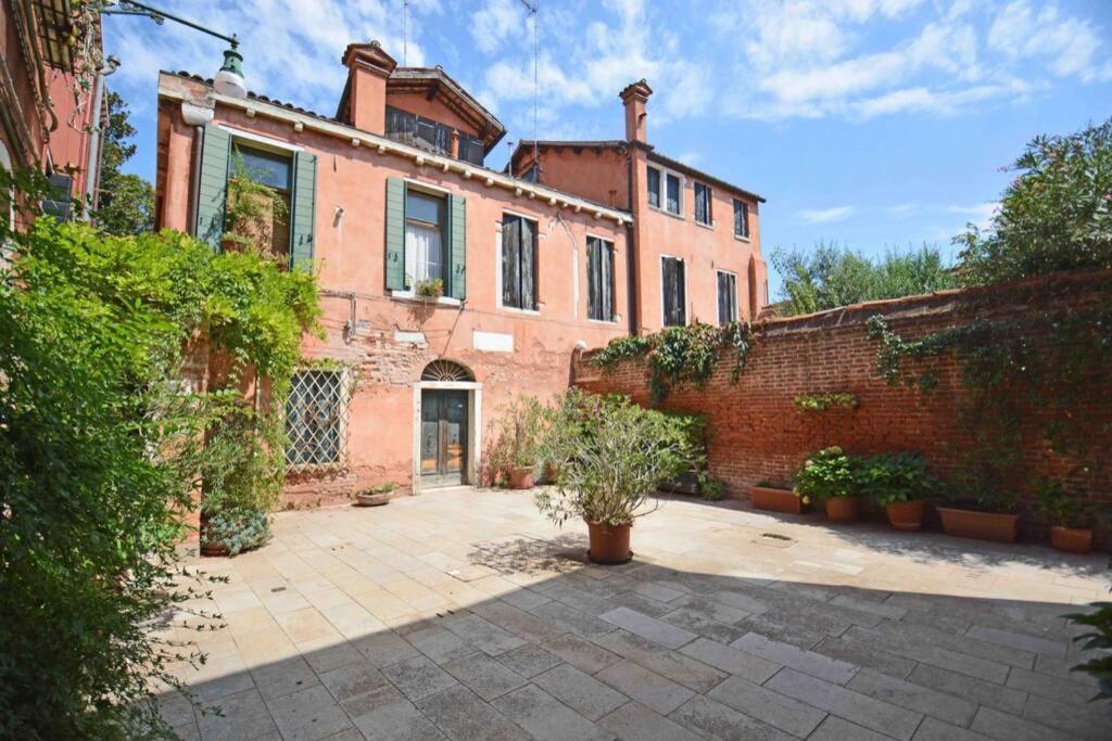 Zattere Cottage next to Guggenheim Venezia Eksteriør bilde